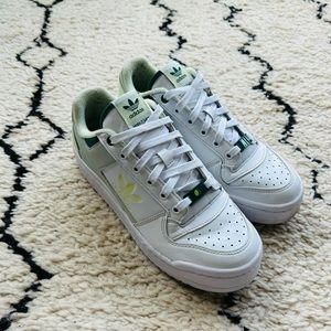 Adidas Forum 84 Low cloud white / Linen green / Lime Women size 7